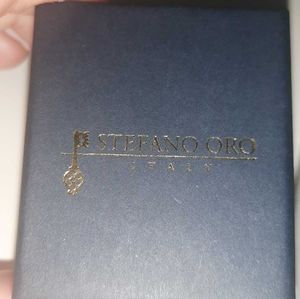 Diamond dust yellow gold ring